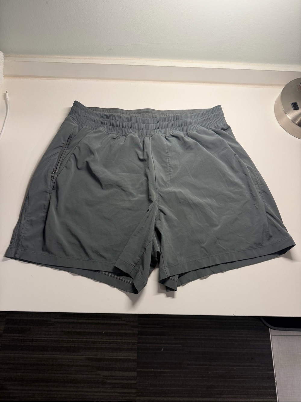 Lululemon Pace Breaker Unlined 5in (Large)
